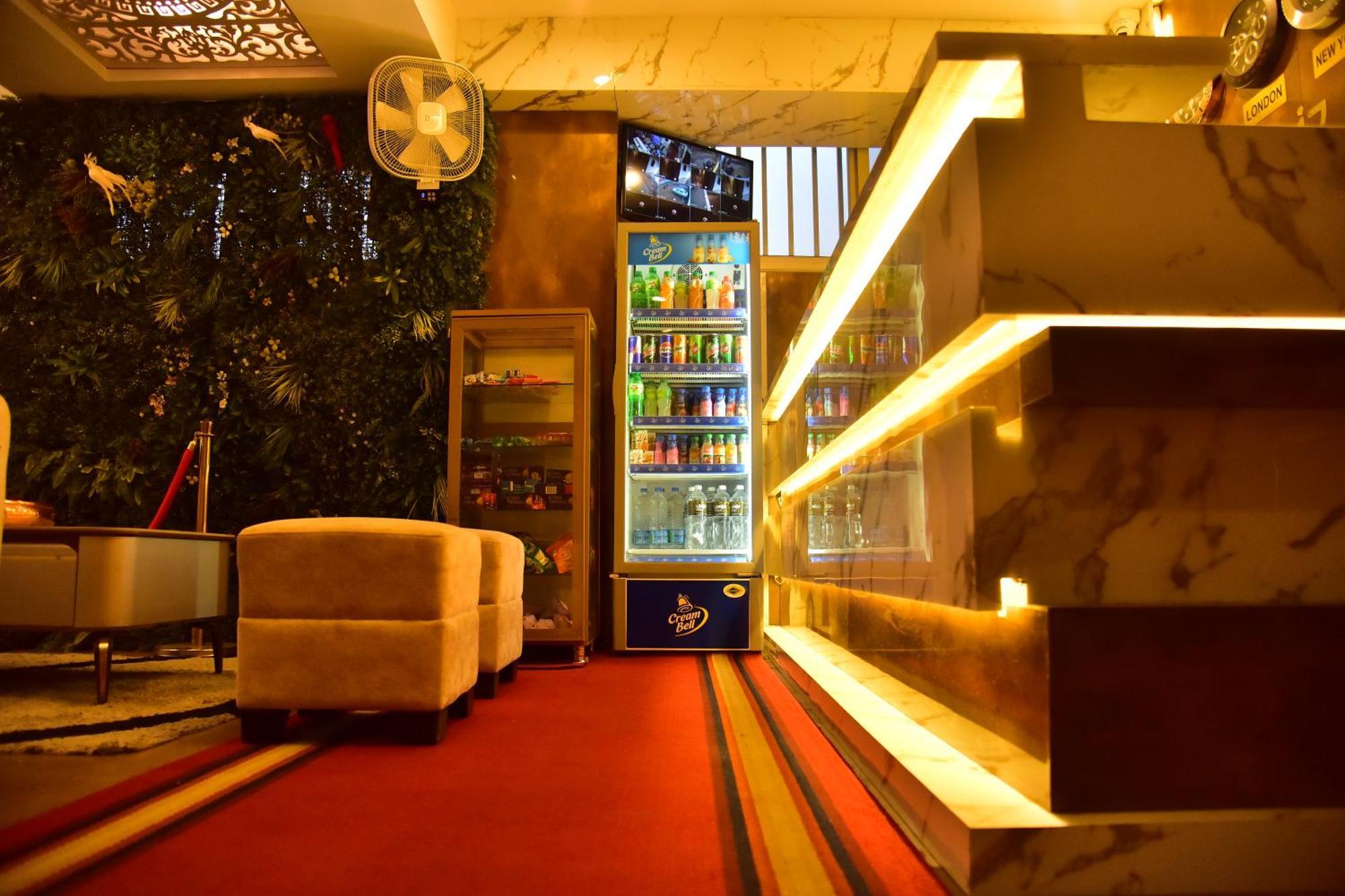 Meadows Inn Mysore Exterior photo